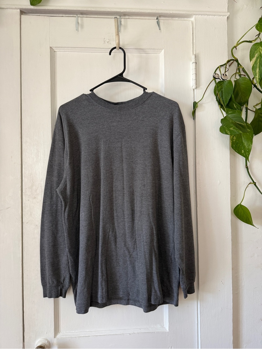 Men's Gray Long-Sleeve Crewneck Sweater Puritan size M
